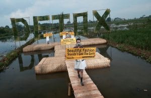 Greenpeace Detox Catwalk in Bandung. © Greenpeace / Hati Kecil Visuals